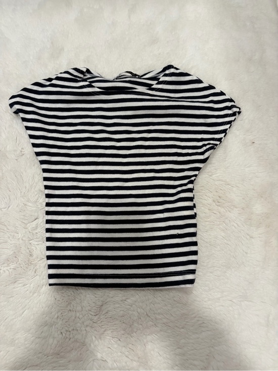 Zara Tops - Zara Black & White Striped Crop Top
